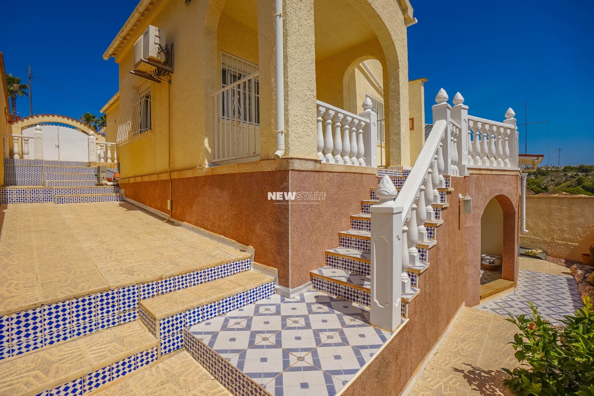 Resale - Detached - La Marina - Urb. La Marina