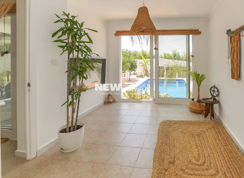 Resale - Detached - La Marina - Urb. La Marina