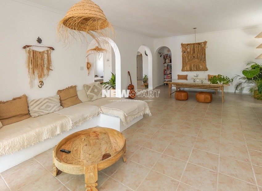 Resale - Detached - La Marina - Urb. La Marina