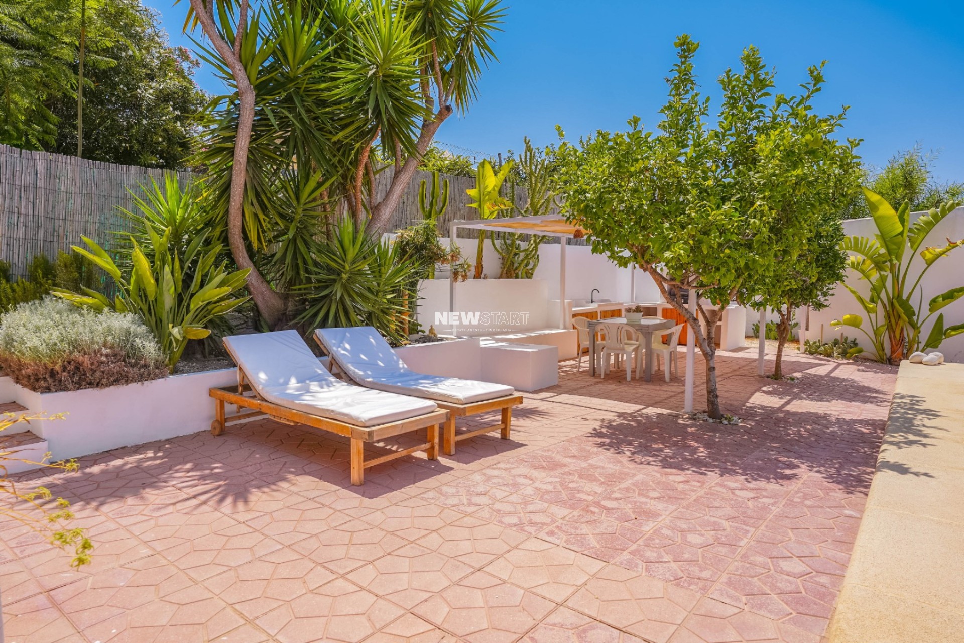 Resale - Detached - La Marina - Urb. La Marina