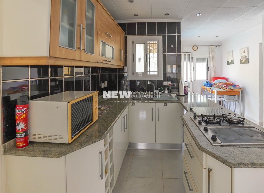 Resale - Detached - La Marina - Urb. La Marina