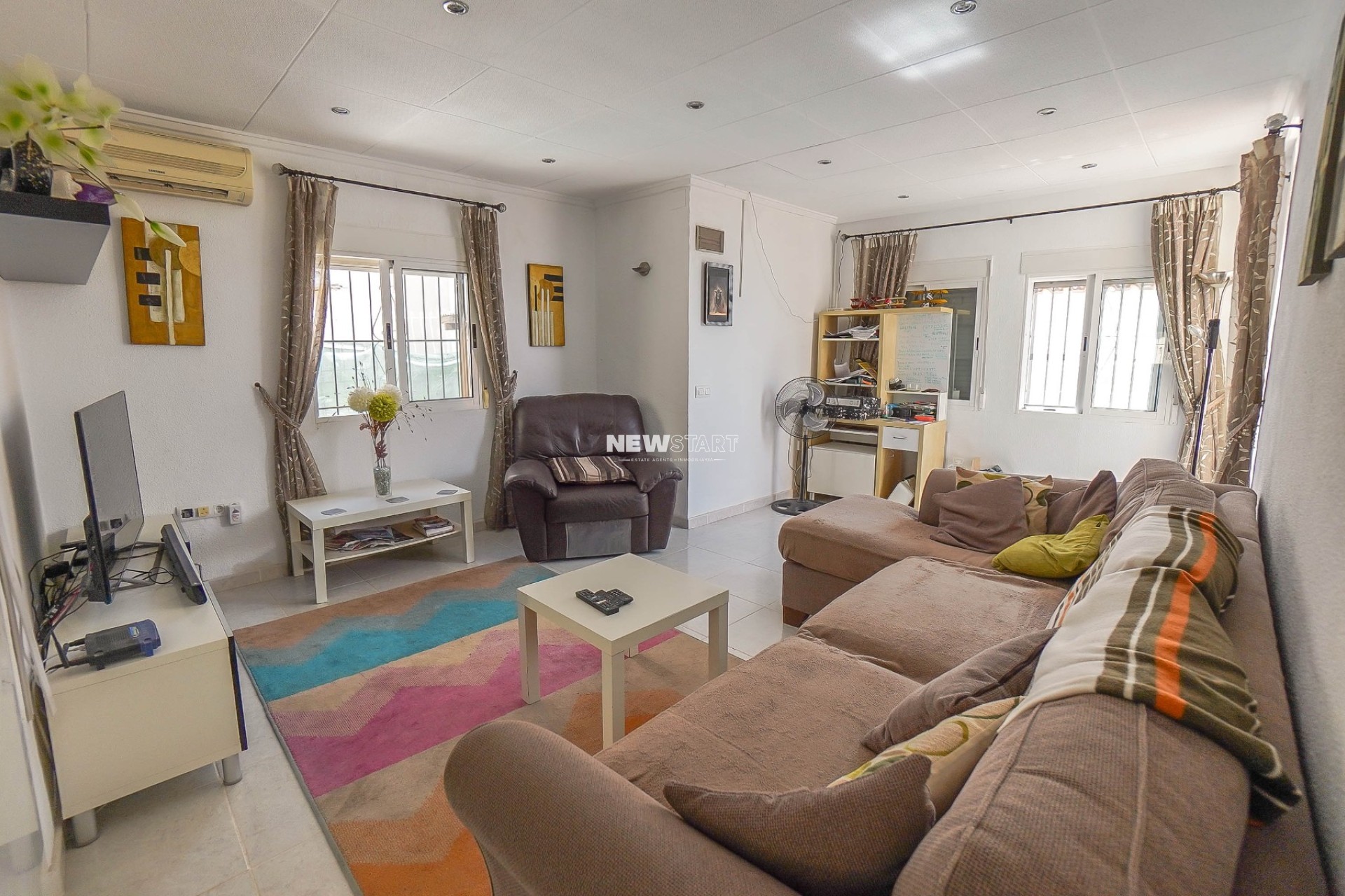 Resale - Detached - La Marina - Urb. La Marina