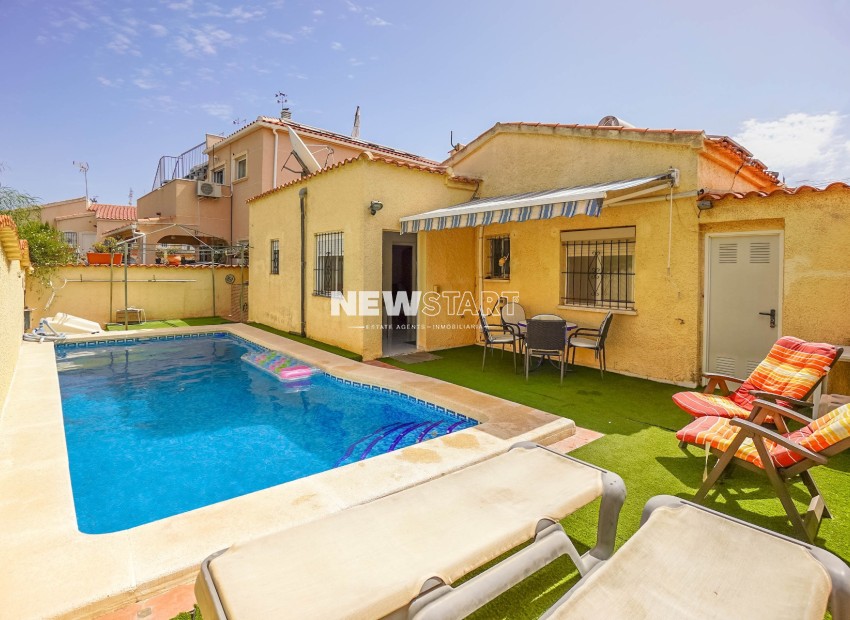 Resale - Detached - La Marina - Urb. La Marina