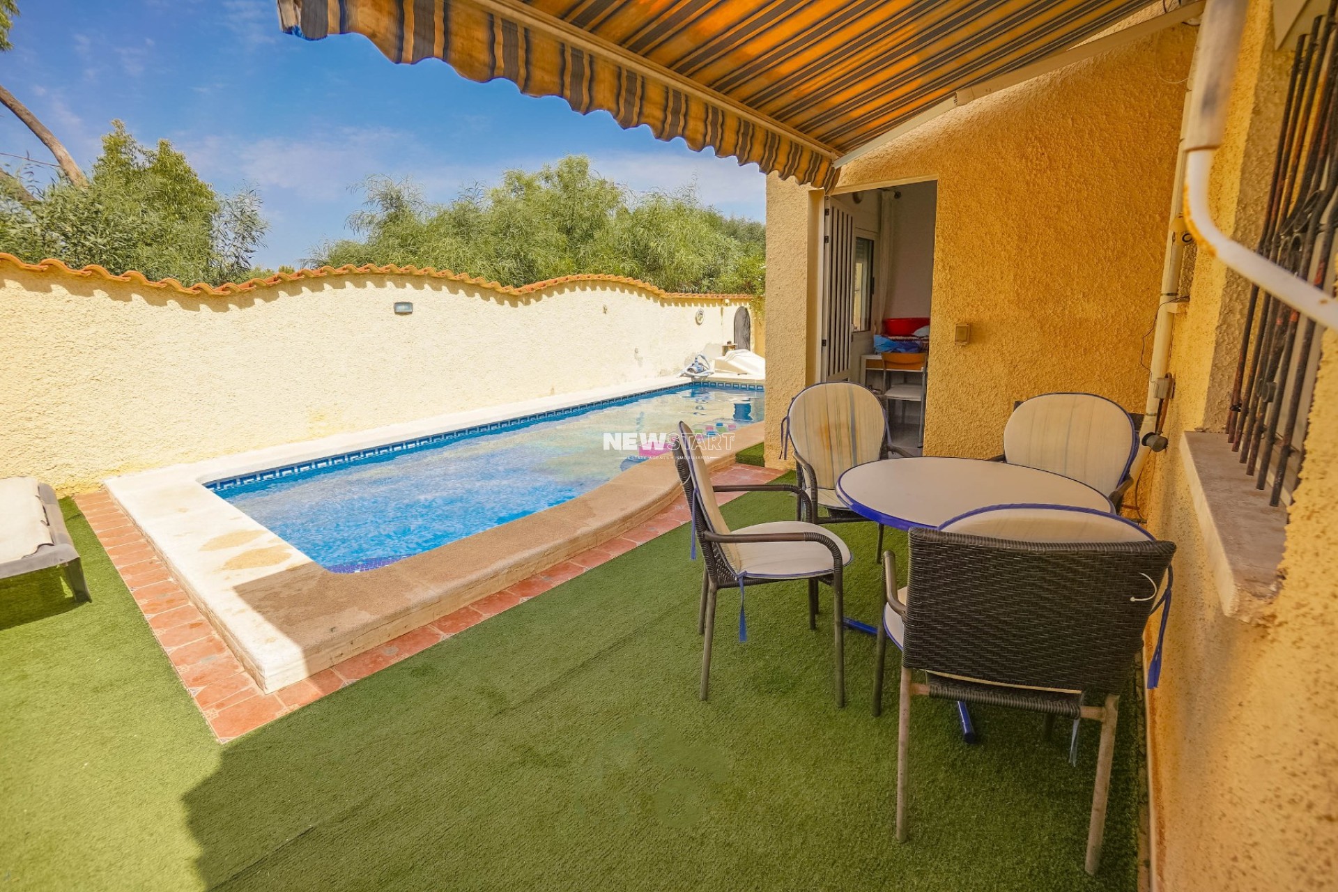 Resale - Detached - La Marina - Urb. La Marina