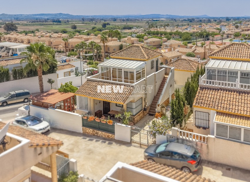 Resale - Detached - La Marina - Urb. La Marina