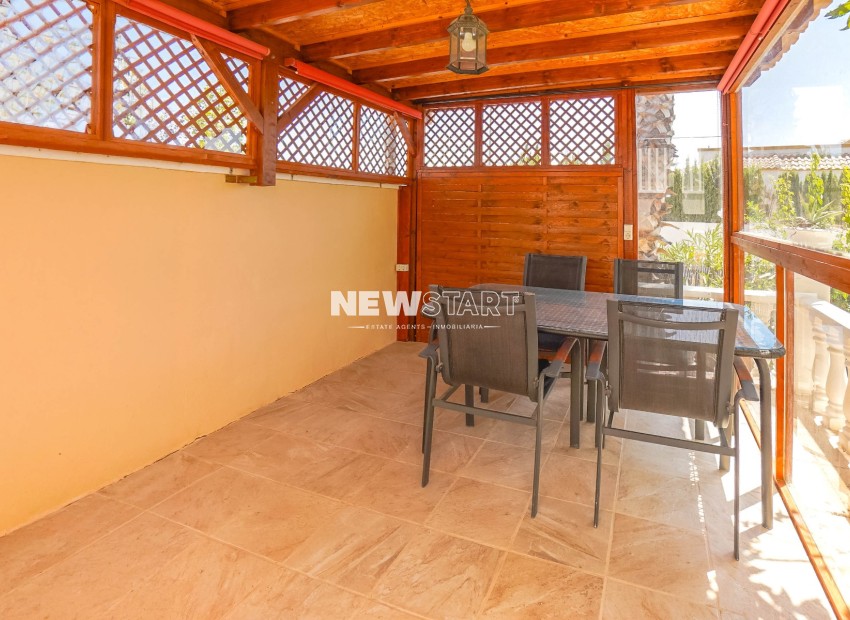 Resale - Detached - La Marina - Urb. La Marina