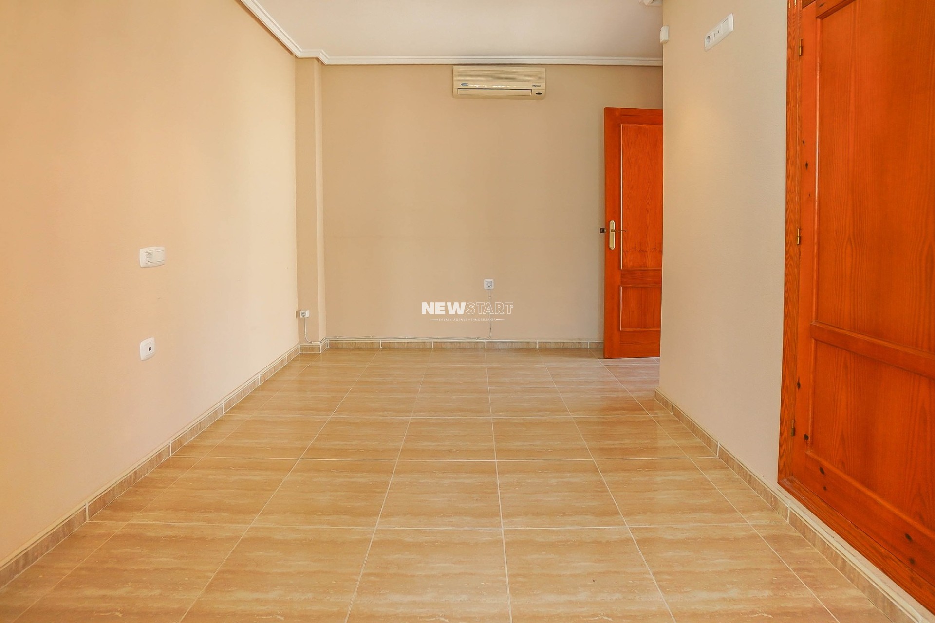 Resale - Detached - La Marina - Urb. La Marina