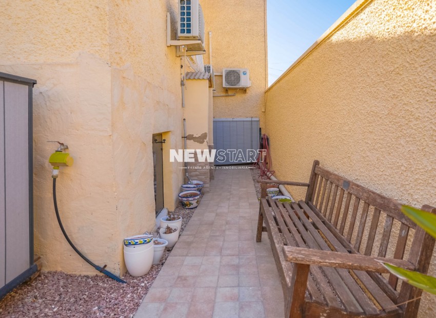 Resale - Detached - La Marina - Urb. La Marina