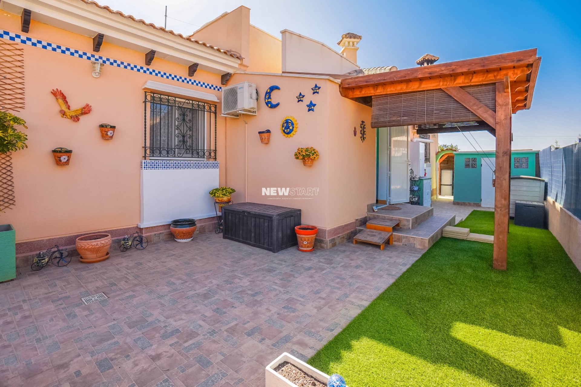 Resale - Detached - La Marina - Urb. La Marina