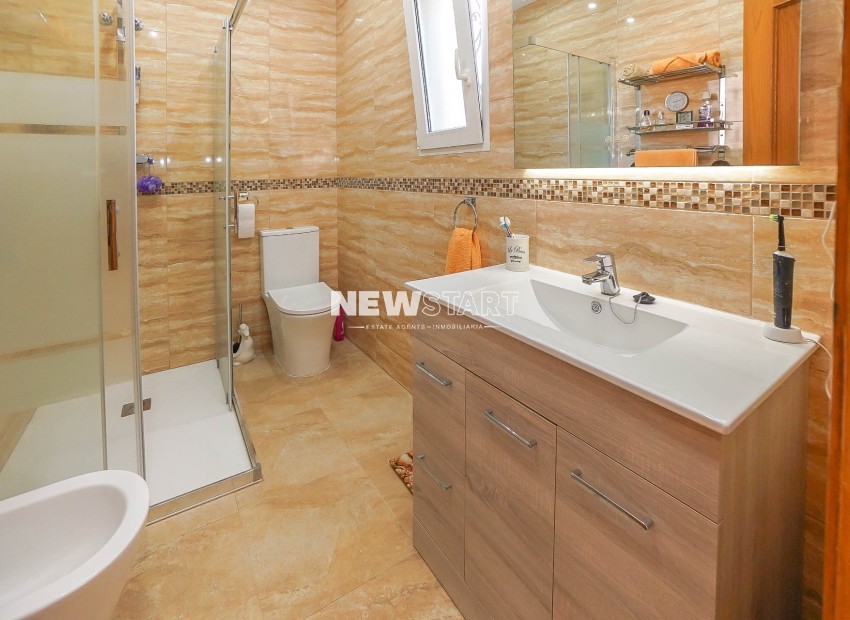Resale - Detached - La Marina - Urb. La Marina