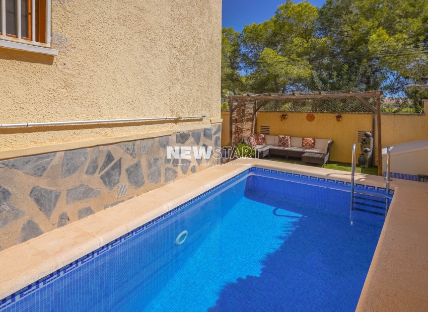 Resale - Detached - La Marina - Urb. La Marina