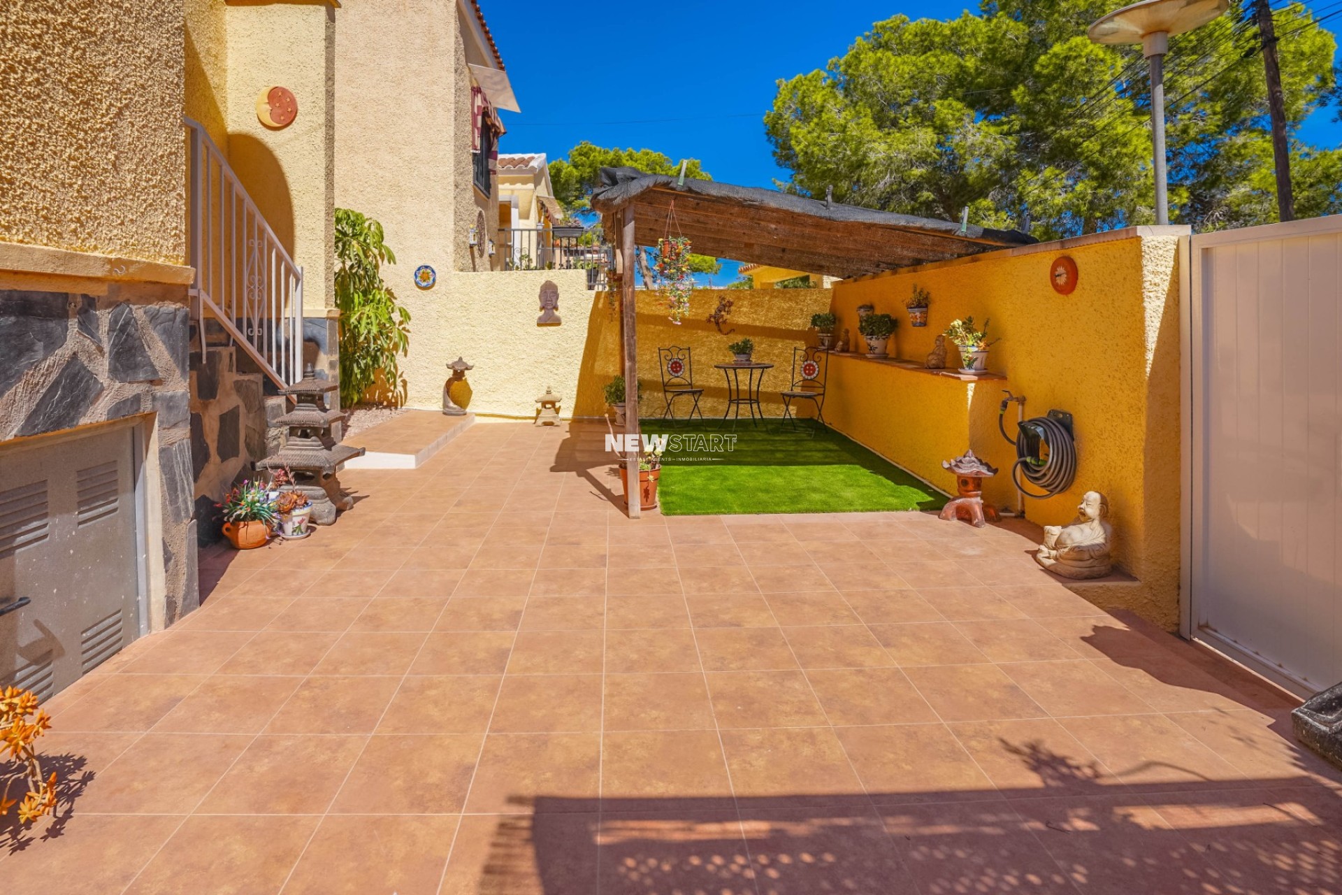 Resale - Detached - La Marina - Urb. La Marina