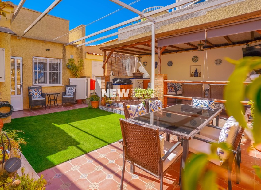 Resale - Detached - La Marina - Urb. La Marina