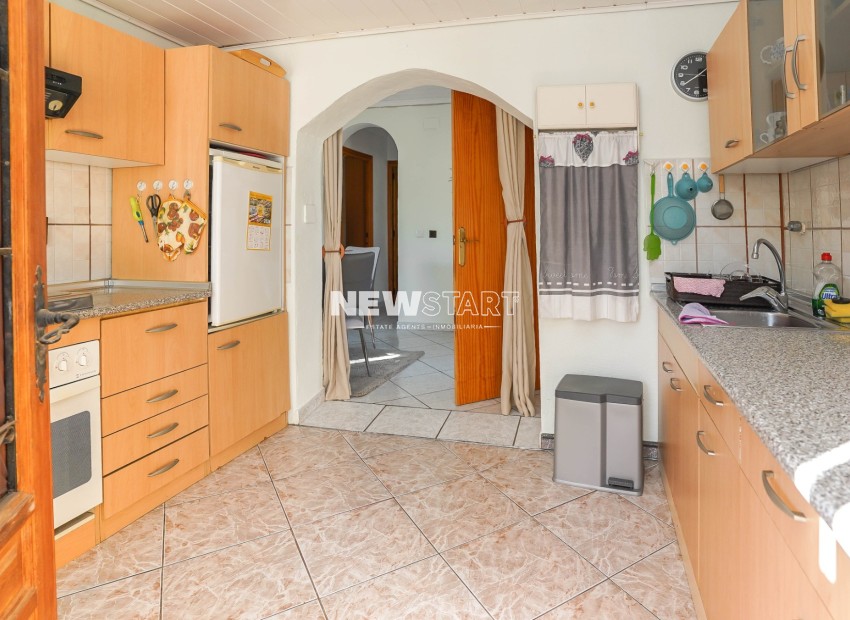 Resale - Detached - La Marina - Urb. La Marina