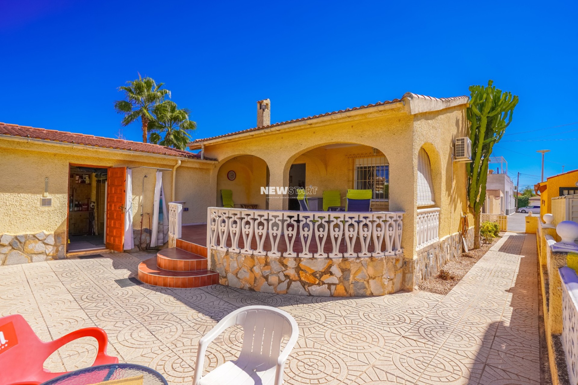 Resale - Detached - La Marina - Urb. La Marina