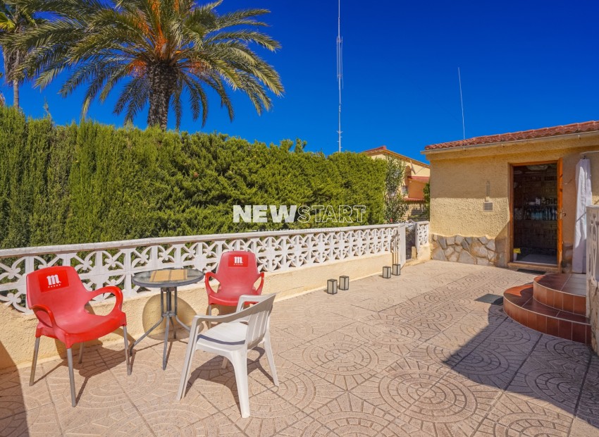 Resale - Detached - La Marina - Urb. La Marina
