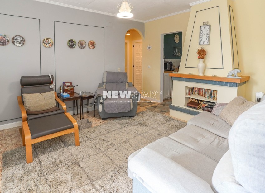 Resale - Detached - La Marina - Urb. La Marina