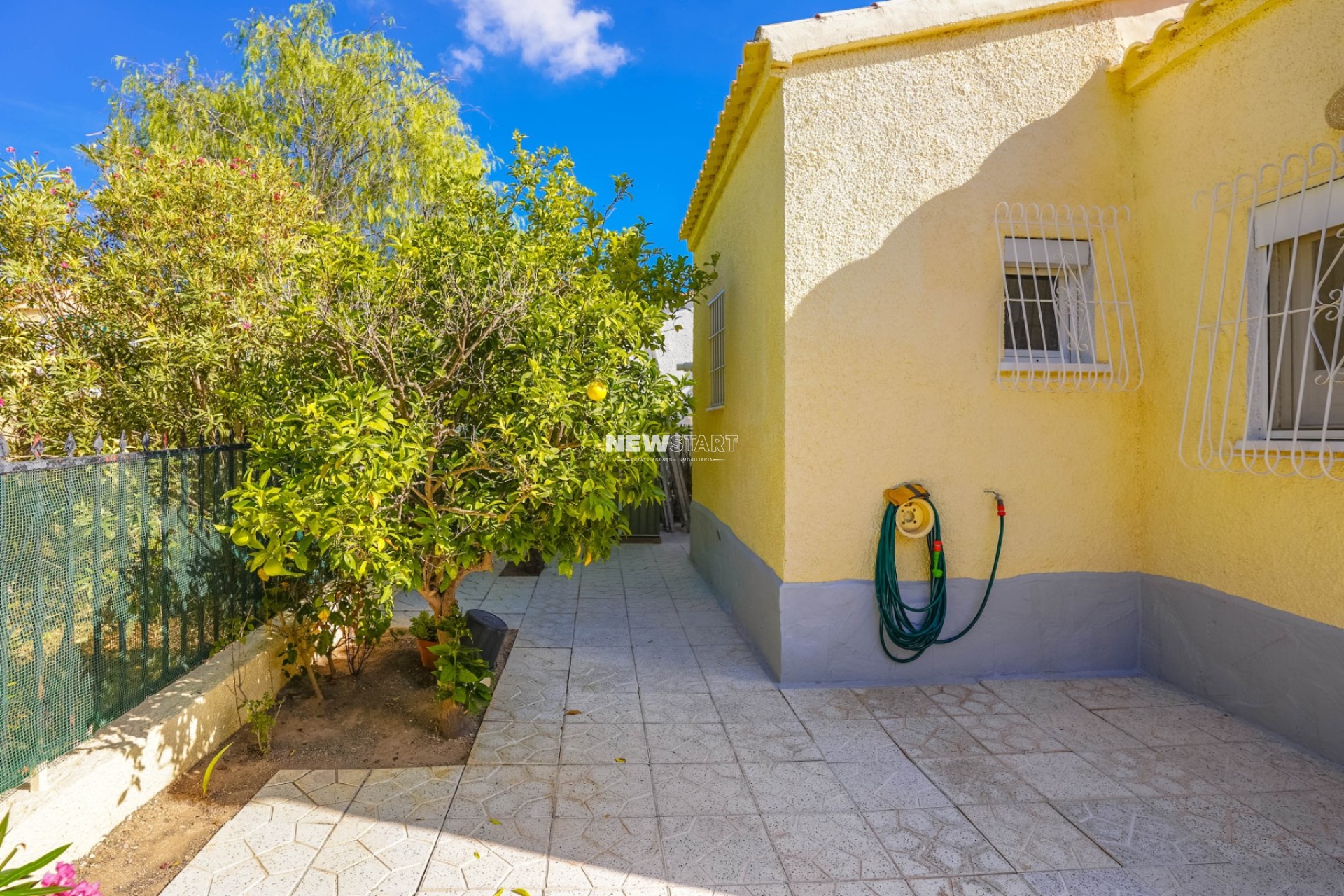 Resale - Detached - La Marina - Urb. La Marina