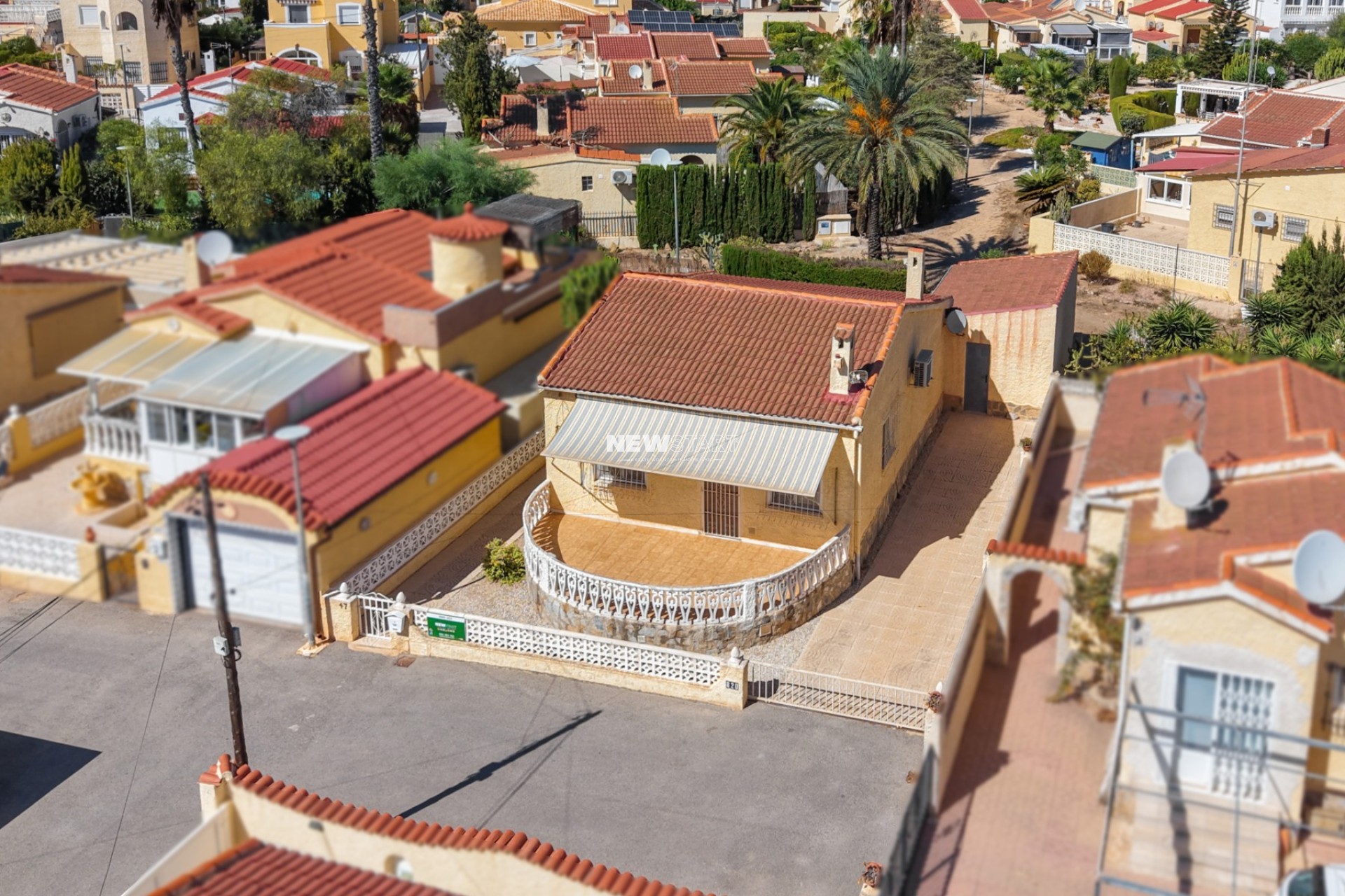 Resale - Detached - La Marina - Urb. La Marina