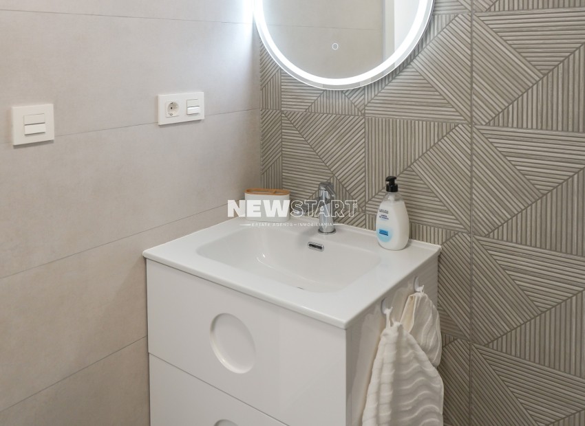 Resale - Detached - La Marina - Urb. La Marina