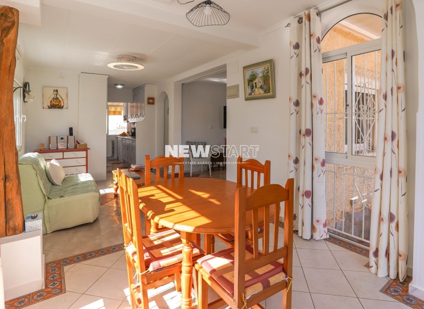 Resale - Detached - La Marina - Urb. La Marina