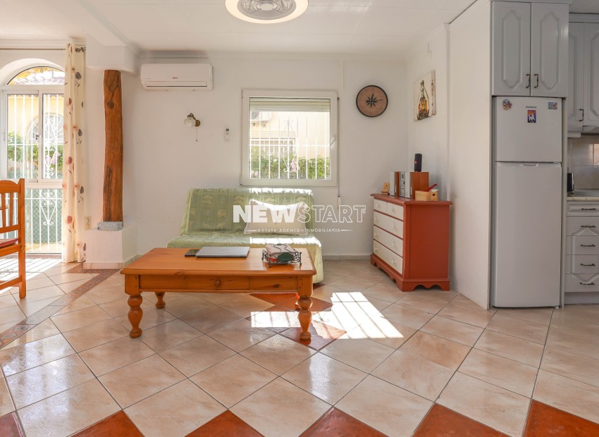 Resale - Detached - La Marina - Urb. La Marina