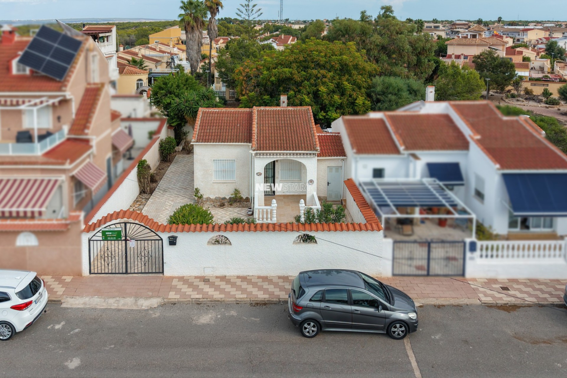 Resale - Detached - La Marina - Urb. La Marina