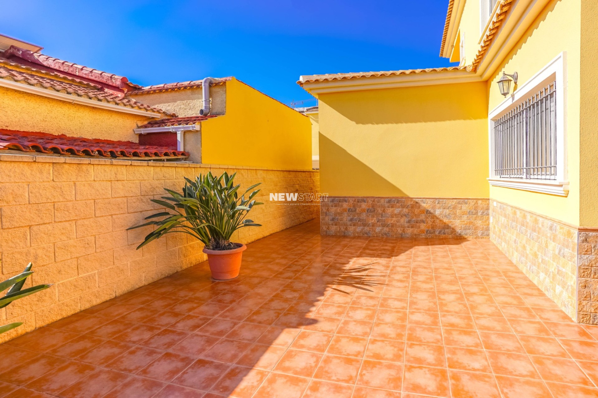 Resale - Detached - La Marina - Urb. La Marina