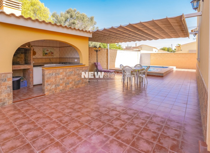 Resale - Detached - La Marina - Urb. La Marina