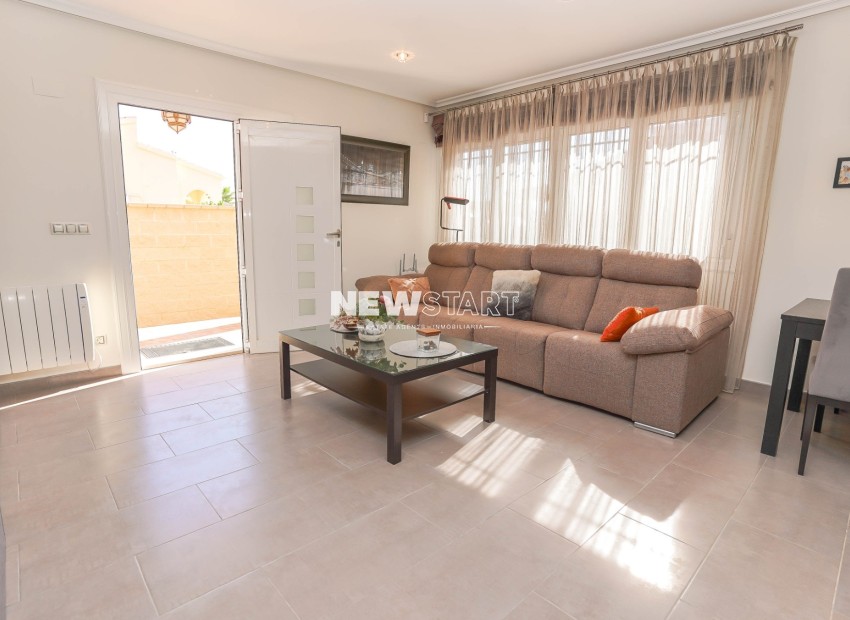 Resale - Detached - La Marina - Urb. La Marina