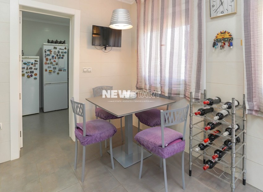 Resale - Detached - La Marina - Urb. La Marina