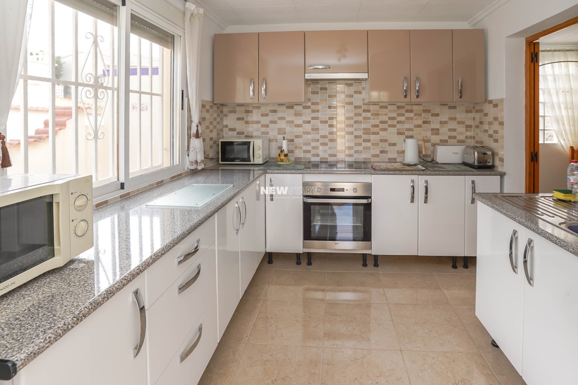 Resale - Detached - La Marina - Urb. La Marina