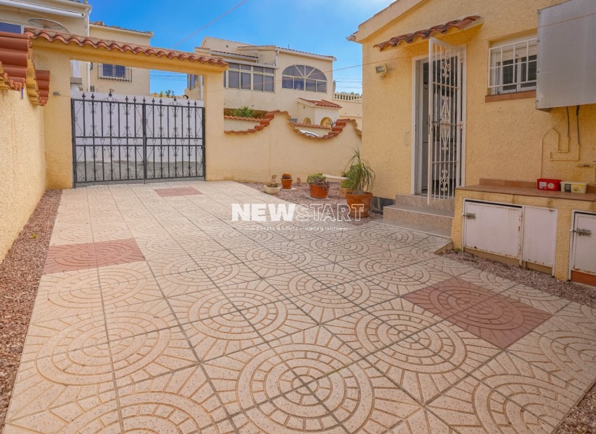 Resale - Detached - La Marina - Urb. La Marina