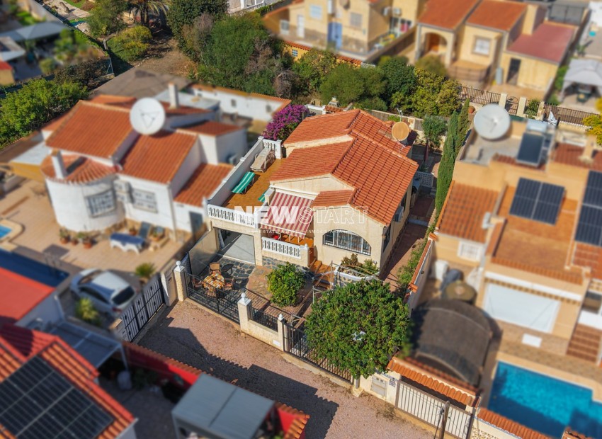 Resale - Detached - La Marina - Urb. La Marina