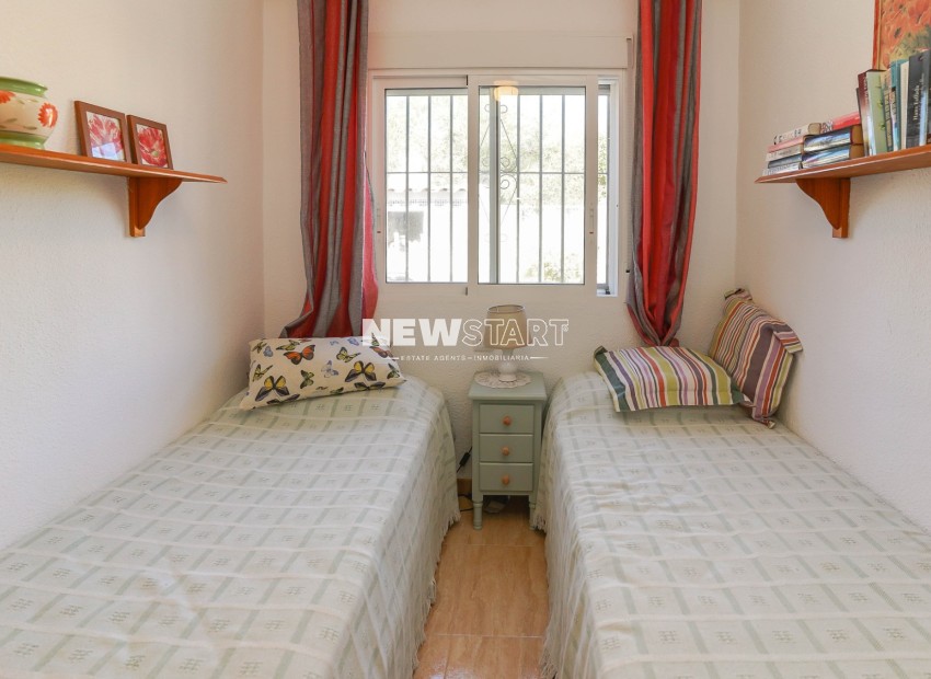 Resale - Detached - La Marina - Urb. La Marina