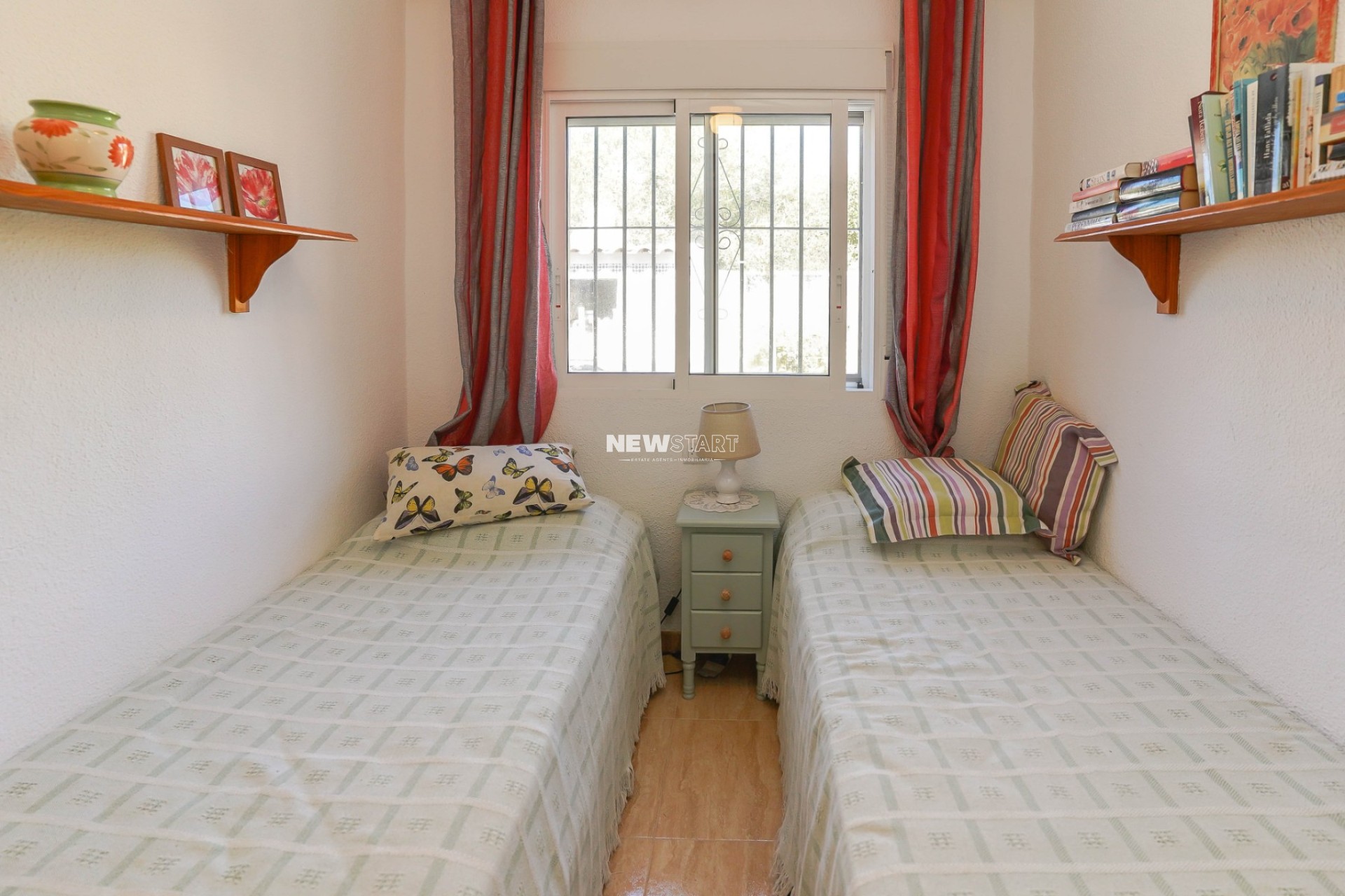 Resale - Detached - La Marina - Urb. La Marina