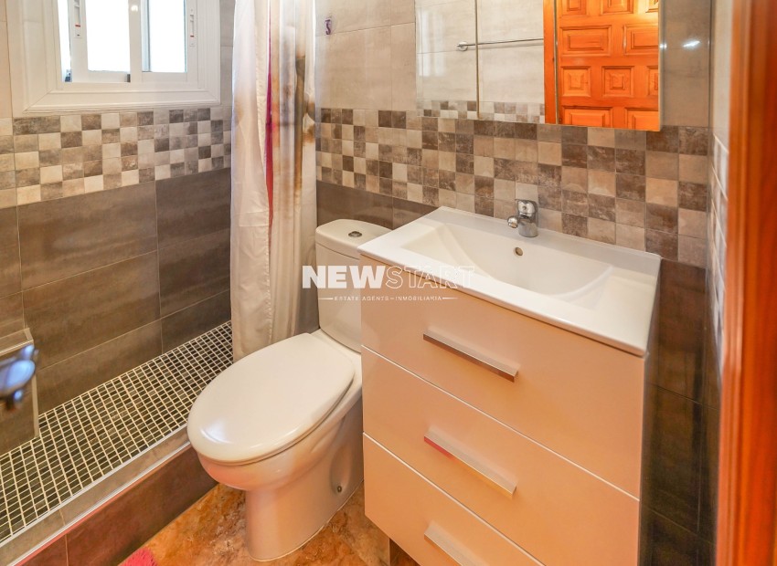 Resale - Detached - La Marina - Urb. La Marina