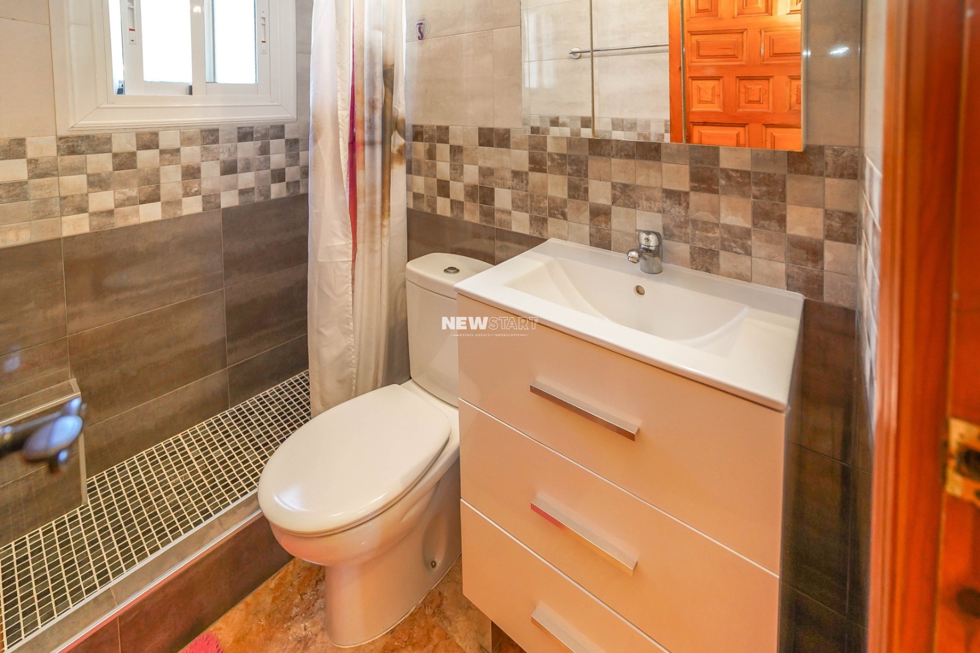 Resale - Detached - La Marina - Urb. La Marina