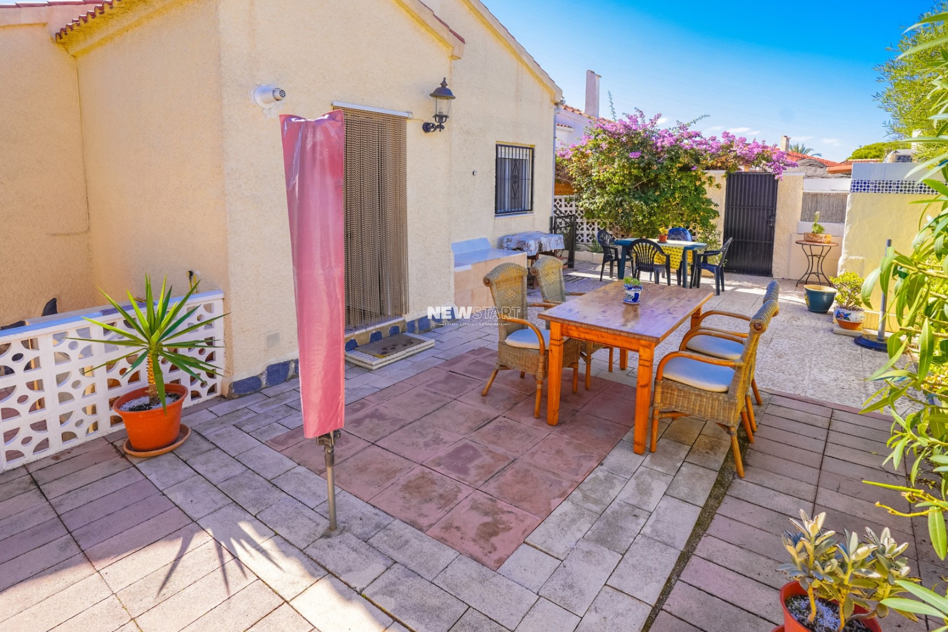 Resale - Detached - La Marina - Urb. La Marina