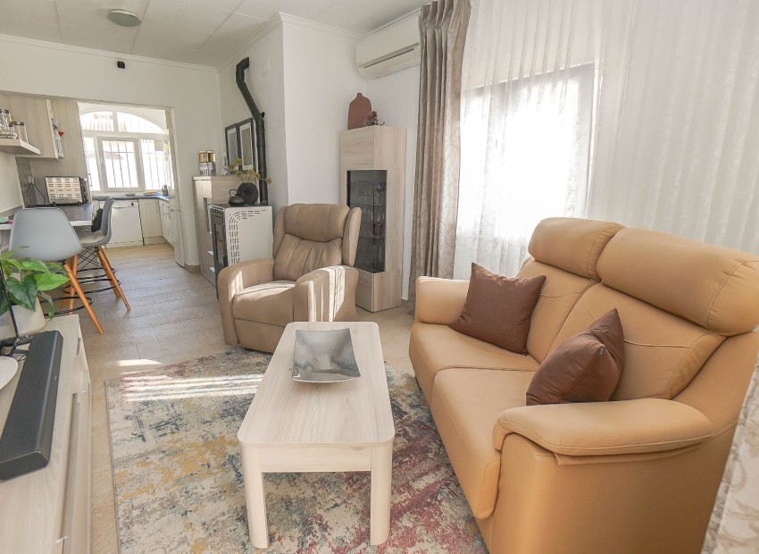 Resale - Detached - La Marina - Urb. La Marina