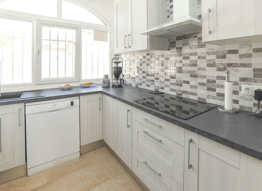 Resale - Detached - La Marina - Urb. La Marina