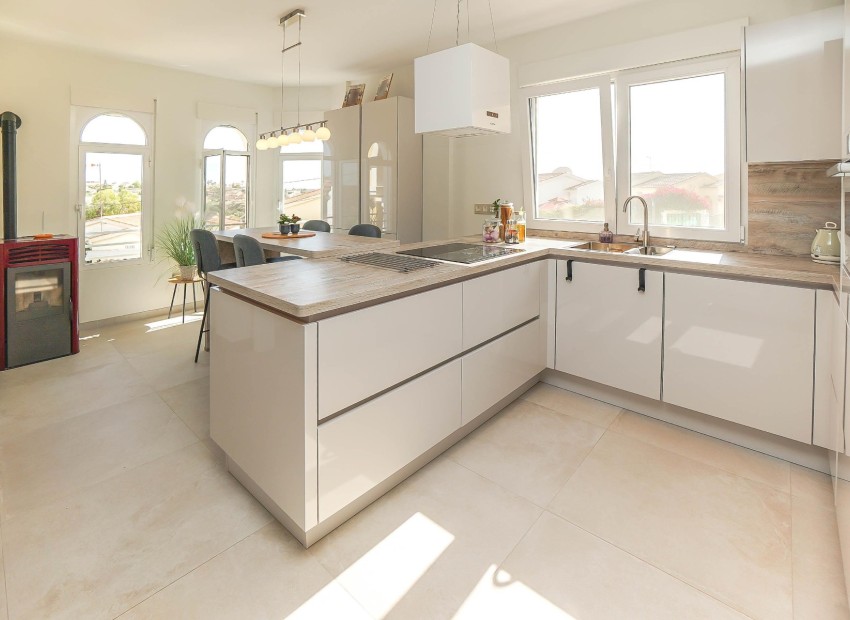 Resale - Detached - La Marina - Urb. La Marina