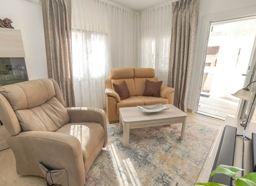 Resale - Detached - La Marina - Urb. La Marina