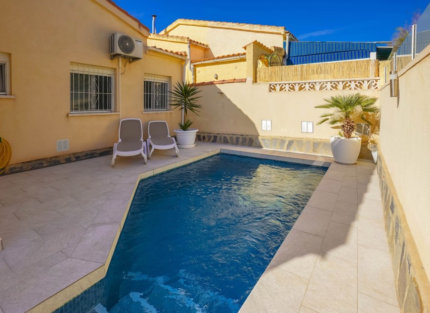 Resale - Detached - La Marina - Urb. La Marina