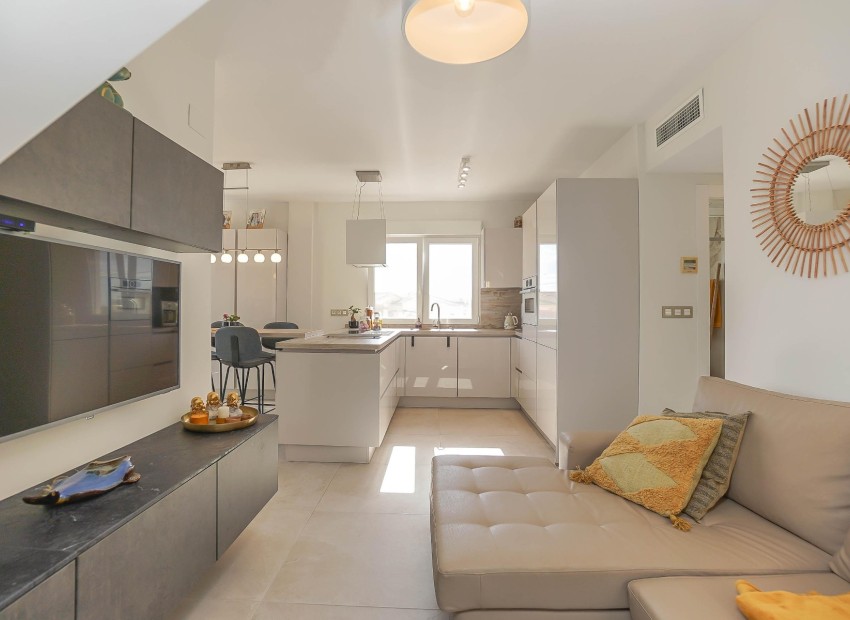 Resale - Detached - La Marina - Urb. La Marina
