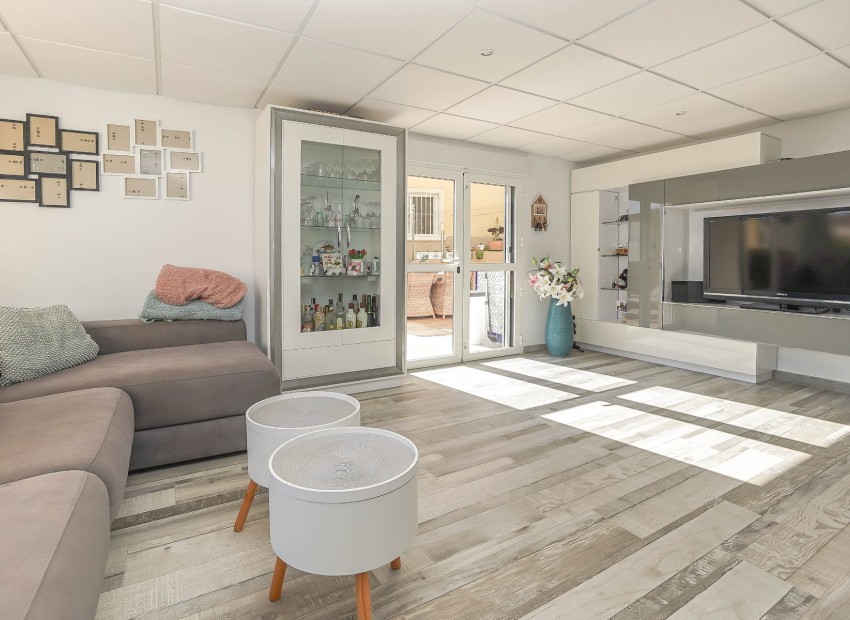 Resale - Detached - La Marina - Urb. La Marina