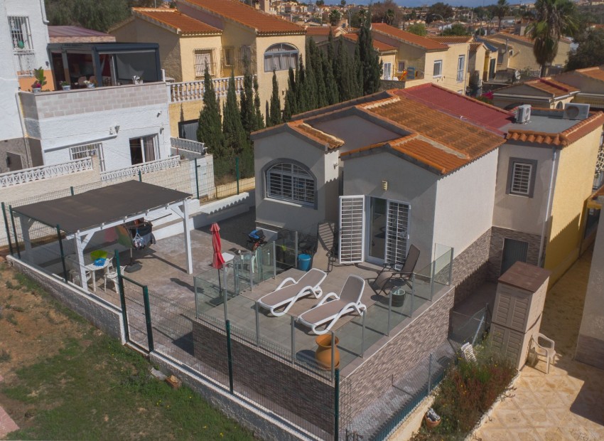 Resale - Detached - La Marina - Urb. La Marina