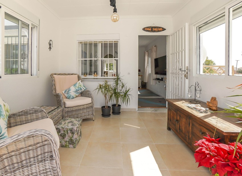 Resale - Detached - La Marina - Urb. La Marina