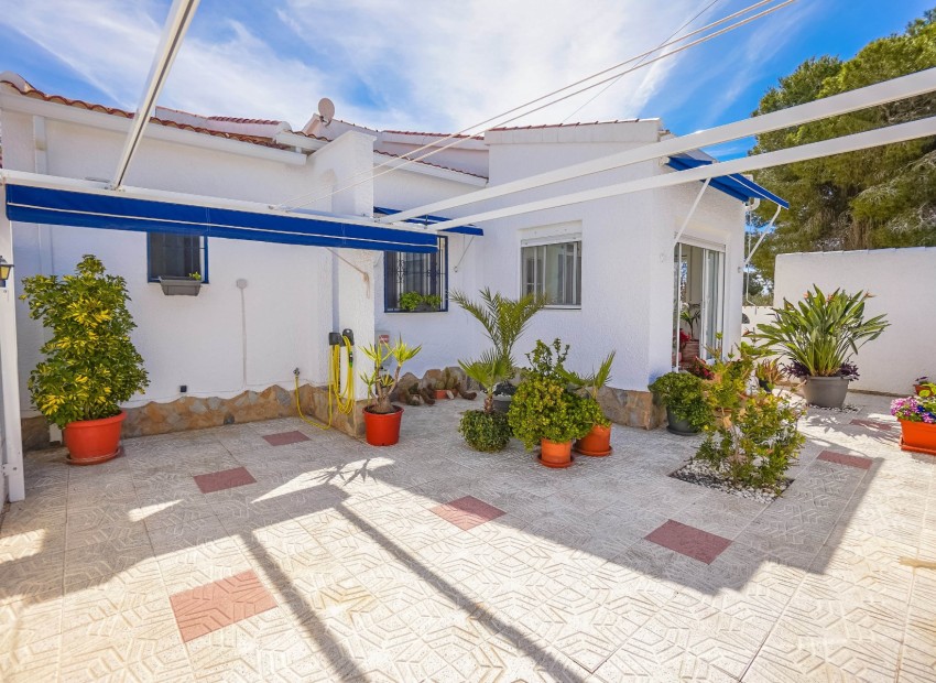 Resale - Detached - La Marina - Urb. La Marina