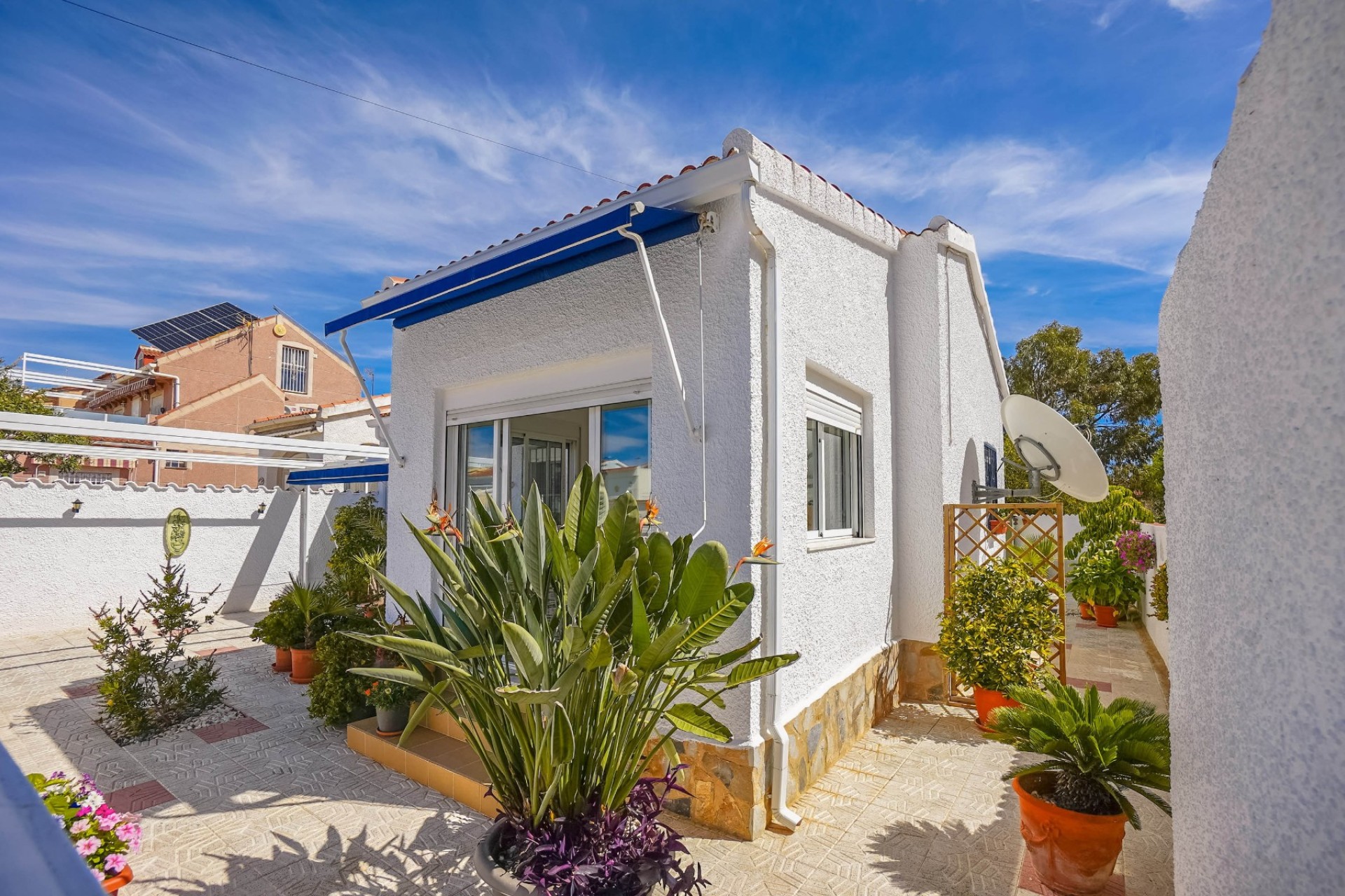 Resale - Detached - La Marina - Urb. La Marina
